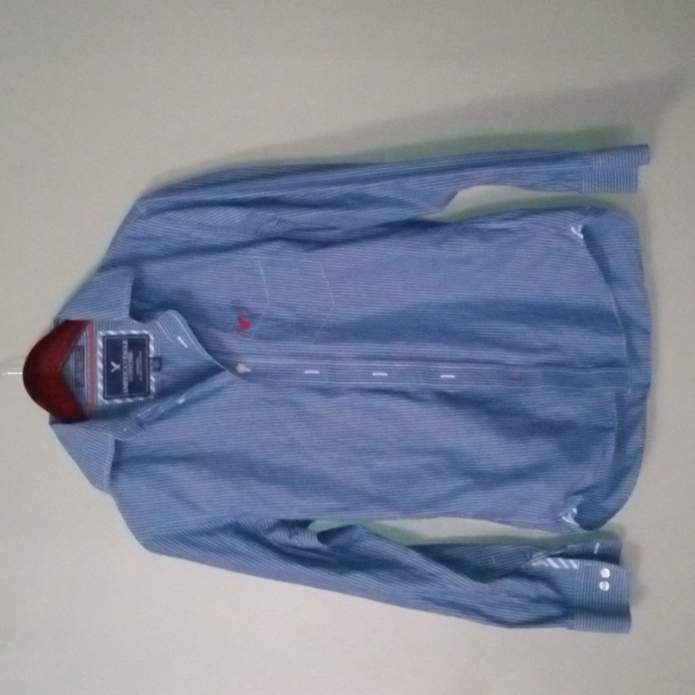 XS Vintage fit American Eagle collar button down